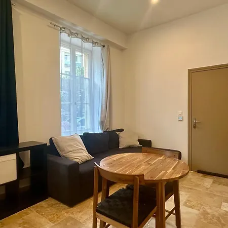 Le 002 Sainte Segolene شقة